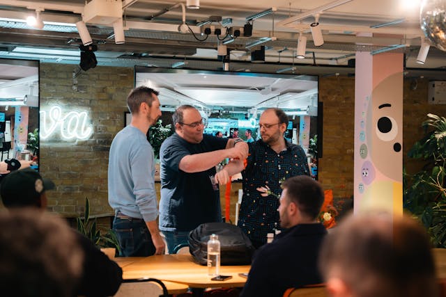 Jak fotit a archivovat firemní akce [2025]